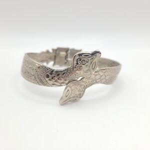 Silver Double Headed Snake Design Spring Loaded Bangle Bracelet